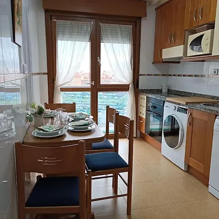 Apartment Playa, Terraza, Vistas Al Mar, Garaje, Estacion Ave A 5 Min Andando *